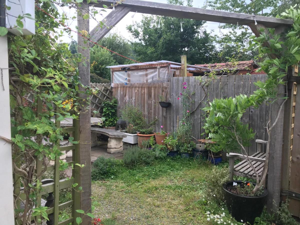 Primrose Villa Self Catering Bnb Monmouth Exterior photo